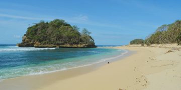 Pantai Pulodoro