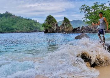 Pantai Wedi Putih, Sebuah Surga Tersembunyi yang Mirip Raja Ampat