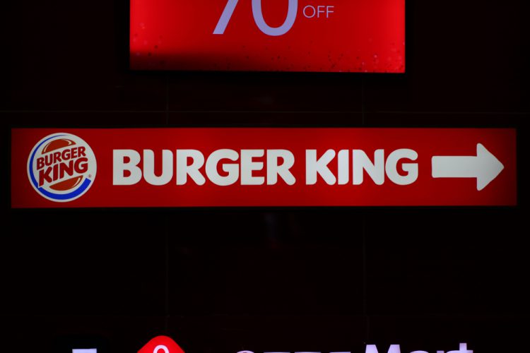 Burger King Minta Warga Beli Makanan di McD hingga Warteg. Ada Apa?