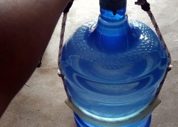 Kisah Dedik yang Viral Seberangi Laut Jawa dengan Galon Rakitan
