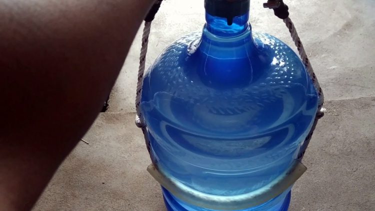 Kisah Dedik yang Viral Seberangi Laut Jawa dengan Galon Rakitan
