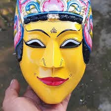 Karakter topeng Dewi Ragil Kuning