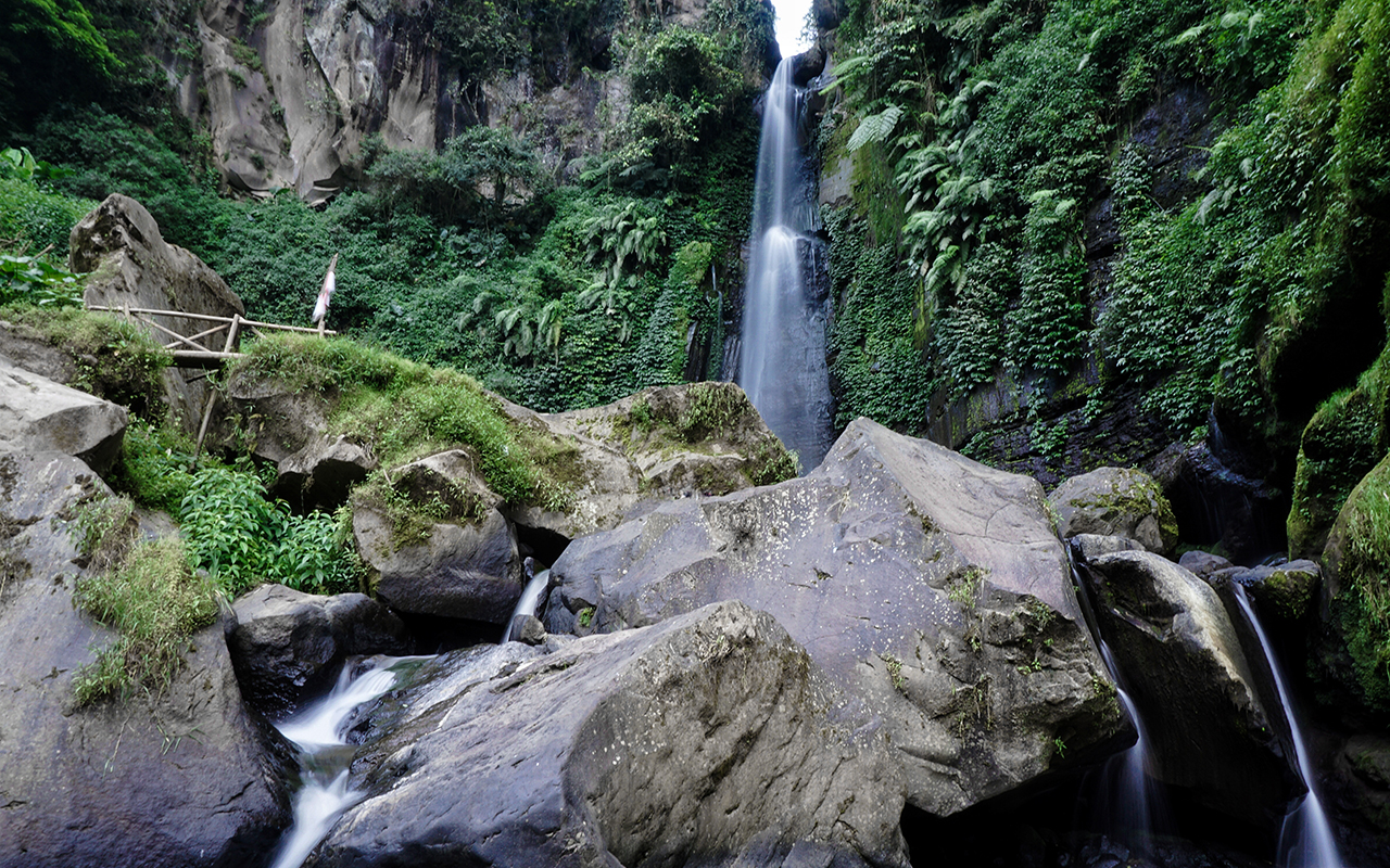 Jembatan Asmara Coban Talun