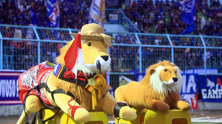 Aremania, Saksikan Piala Menpora 2021 di Rumah Saja