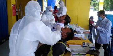 Rapid Test Antigen Massal Jelang Piala Menpora 2021 di Stadion Kanjuruhan