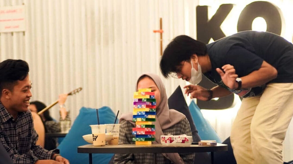 Cafe Ko Boy, Tempat Nongkrong Asyik di Kepanjen