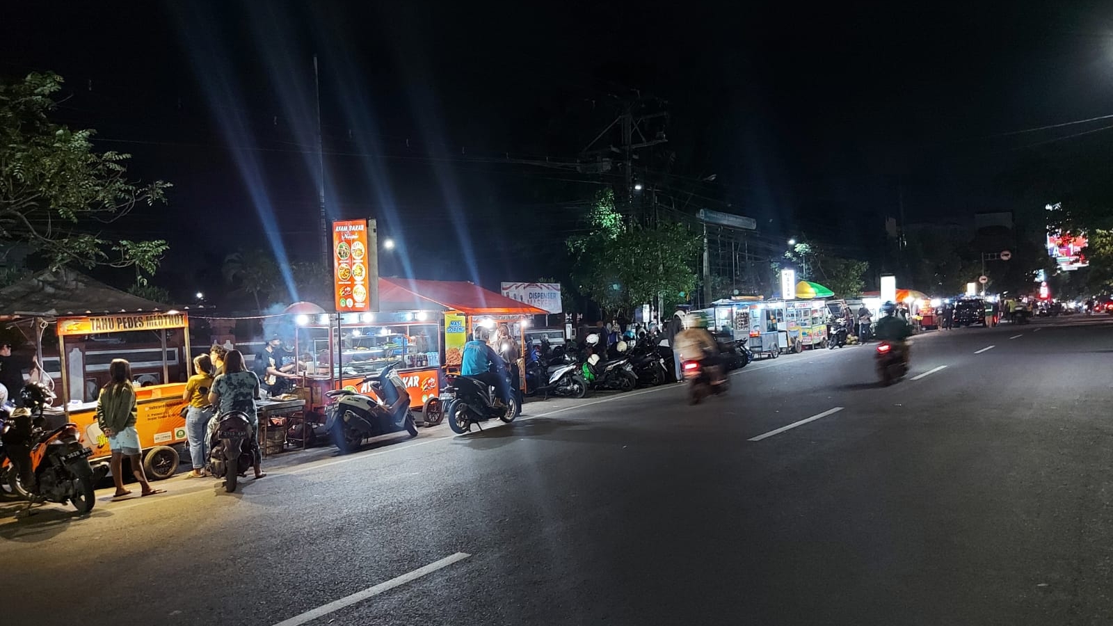 Tempat Favorit Arek Malang Saat Mencari Jajanan Takjil Sembari Ngabuburit!!