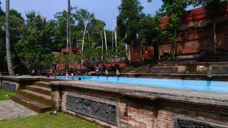 Museum Unik yang Memiliki Kolam Renang di Malang