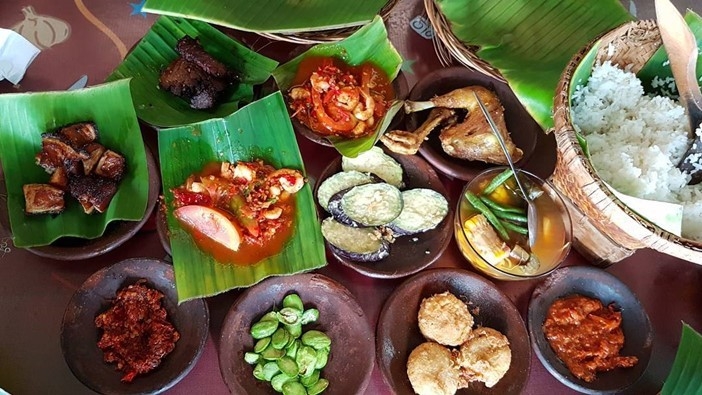 Waroeng Spesial Sambal ‘SS’ yang Masih Menjadi Andalan Masyarakat sebagai Tempat Buka Puasa