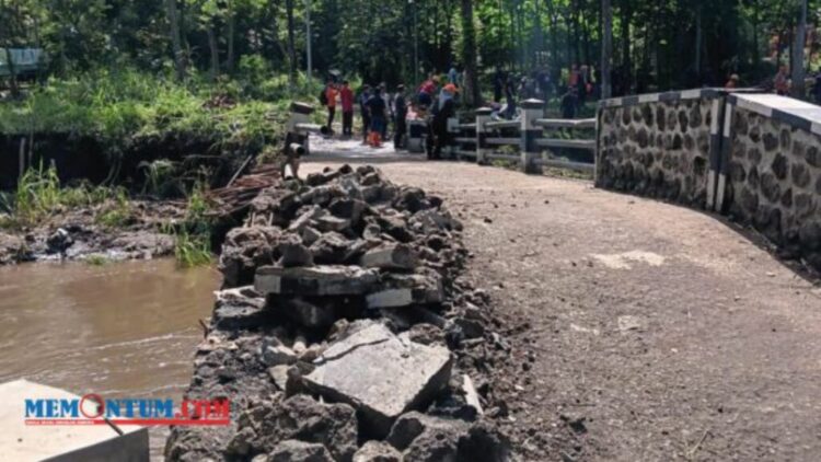 Jembatan Glendang Pakem, Kota Malang (C) MEMONTUM