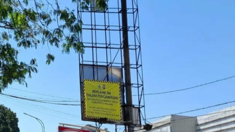 Reklame tak berizin di Kabupaten Malang