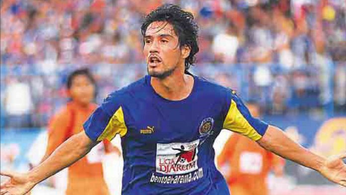 10 Tahun Lebih Arema Tak 