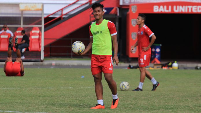 Arema Berlatih di Pantai Balekambang, Nur Hardianto Ingat Kampung Halaman