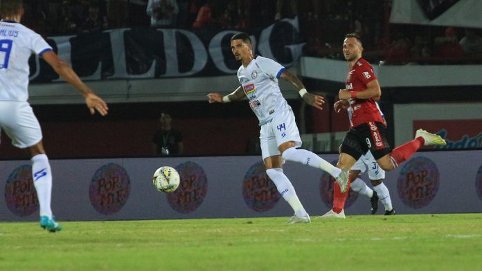 Jelang Lawan PSM, Milo Berharap Arthur Cunha Pulih Segera