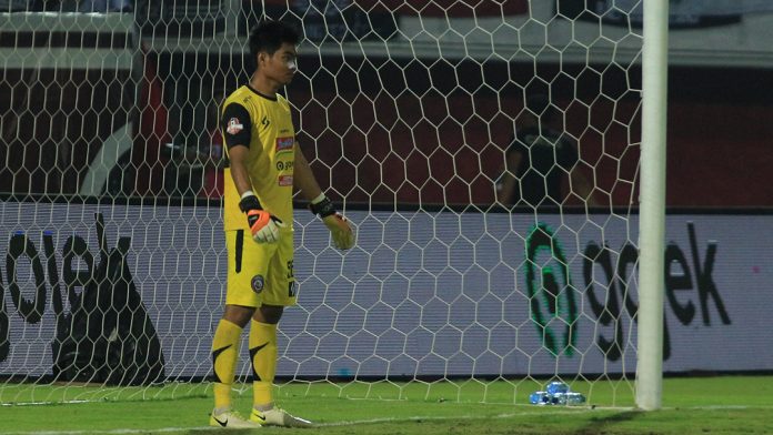 Teknik Kiper yang Benar Hindari Blunder Seperti Saat Arema Dikalahkan PS TIRA