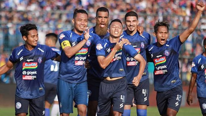 Semua Gol Arema ke Gawang Persebaya Seperti di Liga Inggris (C) @AremafcOfficial