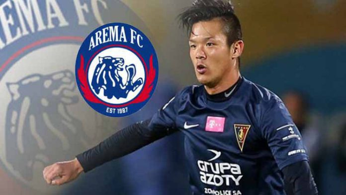 Perjalanan Panjang Karier Takafumi Akahoshi Sebelum ke Arema