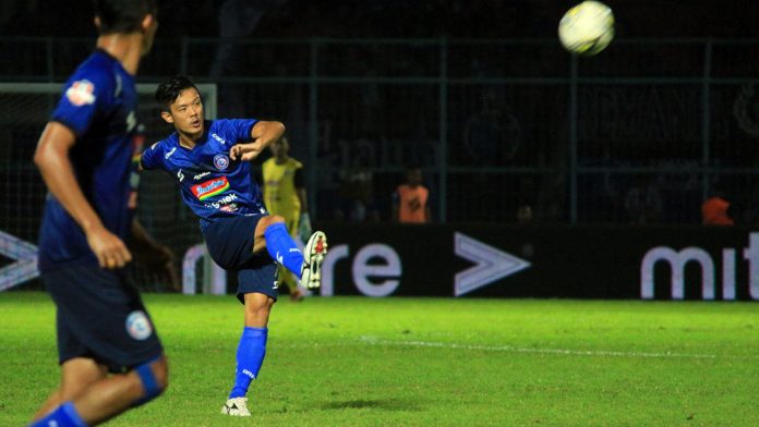 Takafumi Akahoshi Diharapkan Bersinar seperti Makan Konate Musim Lalu