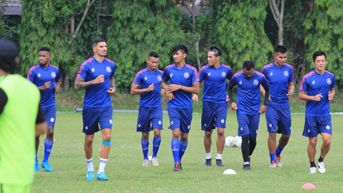 Milo Tegaskan Arema Harus Bangkit Lawan Kalteng Putra