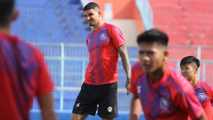 Arthur Cunha Ingin Kembali ke Arema, Tapi...