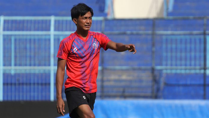 Momen Gol Perdana Johan Farizi untuk Arema