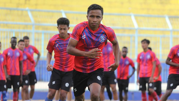 Duo Tulehu Kirim Sinyal Tinggalkan Arema