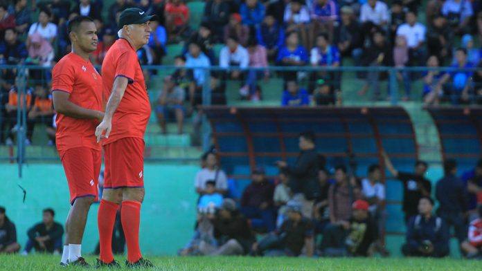 Pilih Arema, Mario Gomez Tegaskan Tak Trauma pada Aremania