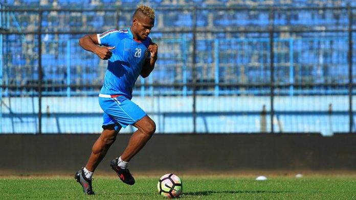 Sudah di Malang, Israel Wamiau Urung Kembali ke Arema