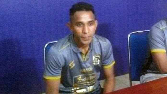 Pandi Lestaluhu Yakin Cepat Beradaptasi di Arema