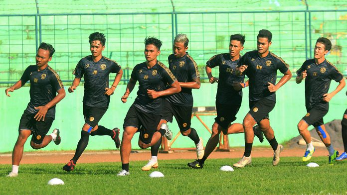 Rencana Perbaikan Lapangan untuk Latihan Arema Tertunda