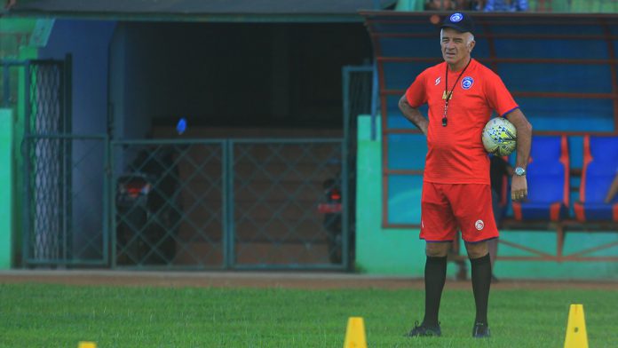 Beber Kerugian Arema Dintinggal Mario Gomez