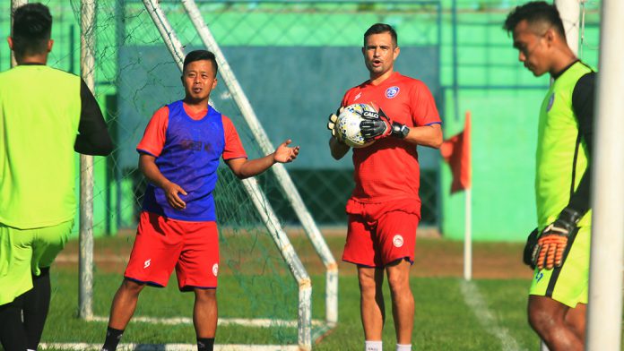 Felipe Americo Patuhi Protokol Kesehatan Saat Gelar Latihan Mini