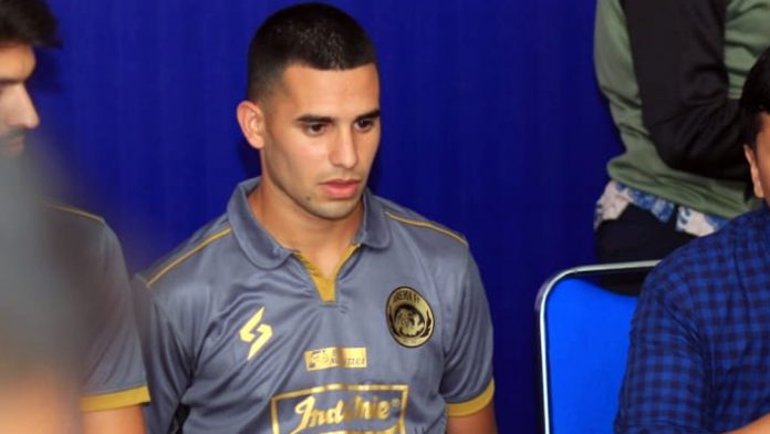 Aremania Jadi Alasan Elias Alderete ke Arema