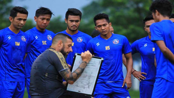 Manajemen Arema Ingin Pinjamkan Pemain