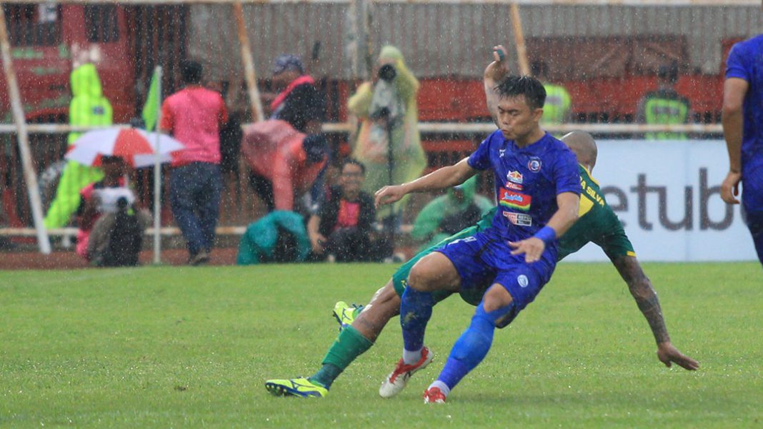 Berita Foto: Persebaya vs Arema FC - Wearemania