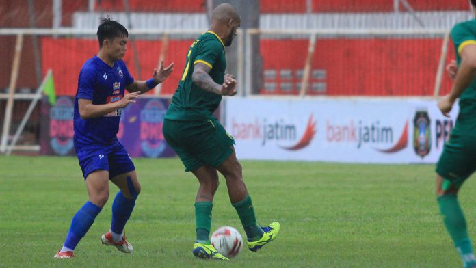 Arema Siap Kalau Persebaya Ingin Latihan Bersama di Malang