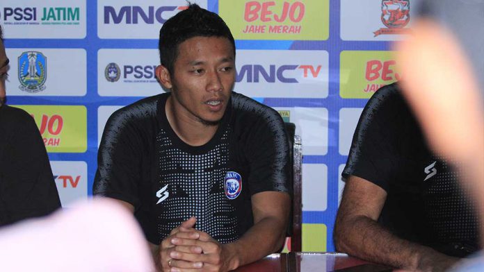 Usai Arema Kalah dari Persebaya, Dendi Santoso Mengajak Berbenah
