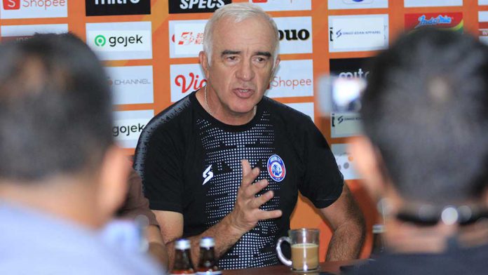 Kalahkan Barito Putera, Pelatih Arema Puji Semua Pemainnya
