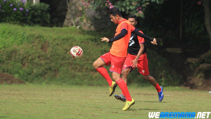 Arema Harus Dapatkan Tiga Poin Jamu Persib, Tak Ada Pilihan Lain