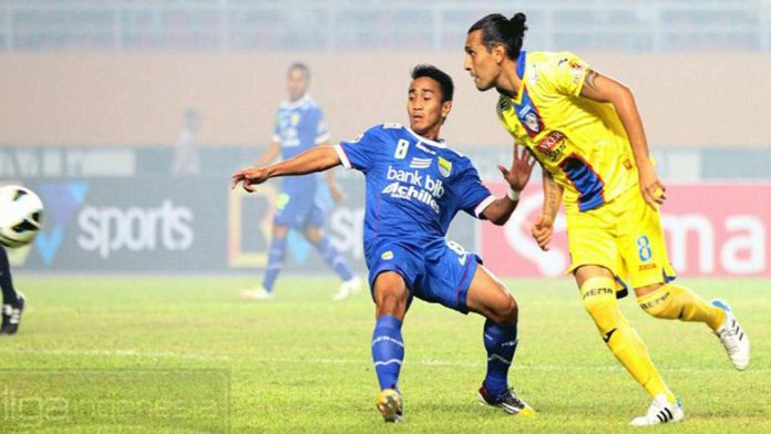 Dua Pemain Arema Paling Rajin Jebol Gawang Persib