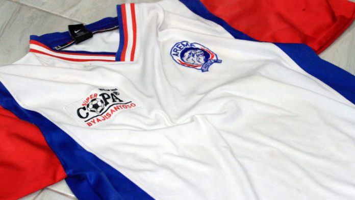 Jersey Arema 2002 Away