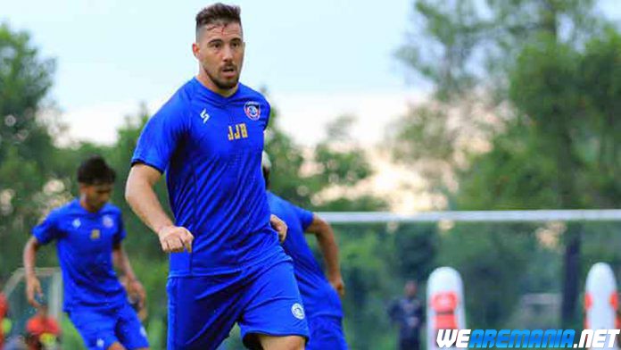 Banyak Akun Instagram Bajakan dengan nama Jonathan Bauman