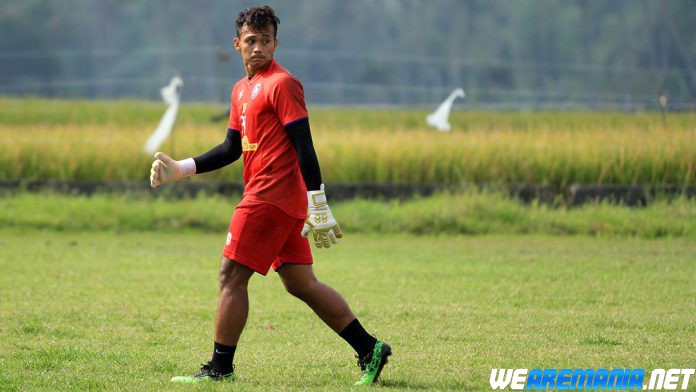 Arema Kembali Galau Kiper Asing, Ciko: Kiper Lokal Saja