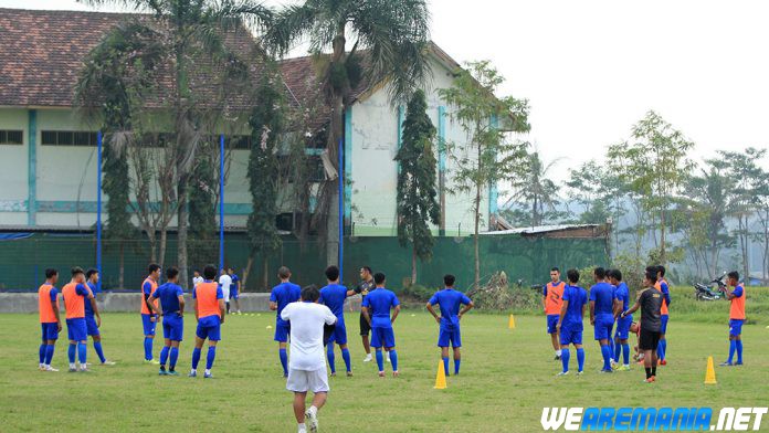 Arema Perpanjang Libur Latihan Sampai Akhir November