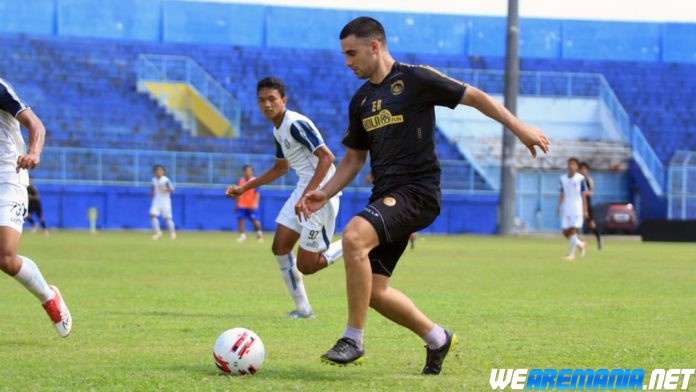 Diwarnai Gol Bunuh Diri dan Penalti, Arema Menaklukkan Arema U-20