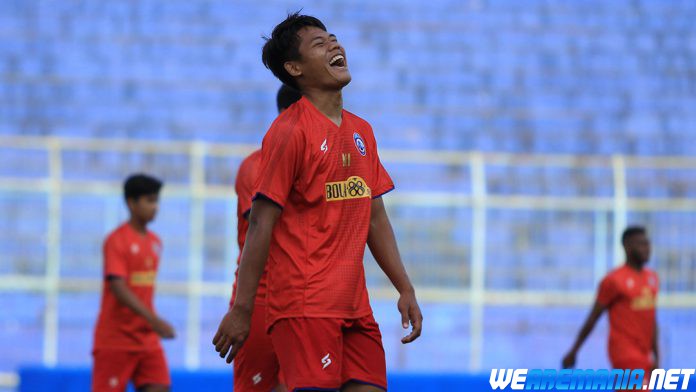 Cedera yang Memaksa Achmad Galih Gagal Gabung Arema