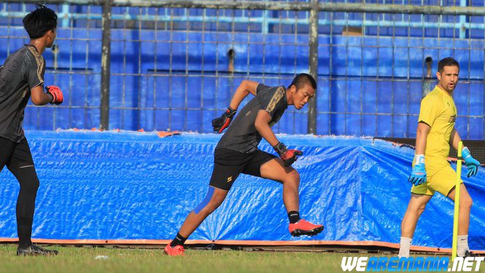 Utam Rusdiyana Lengkapi Slot Kiper Arema