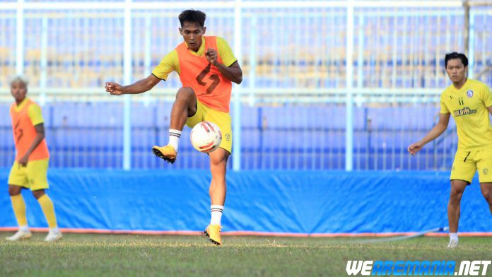 Carlos Oliveira di Mata Kapten Tim Arema