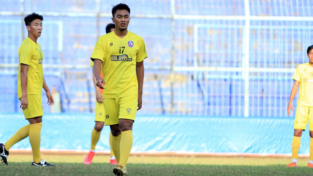 Dikontrak Semusim, Rizky Dwi Febrianto Ingin Jalani Debut di Arema