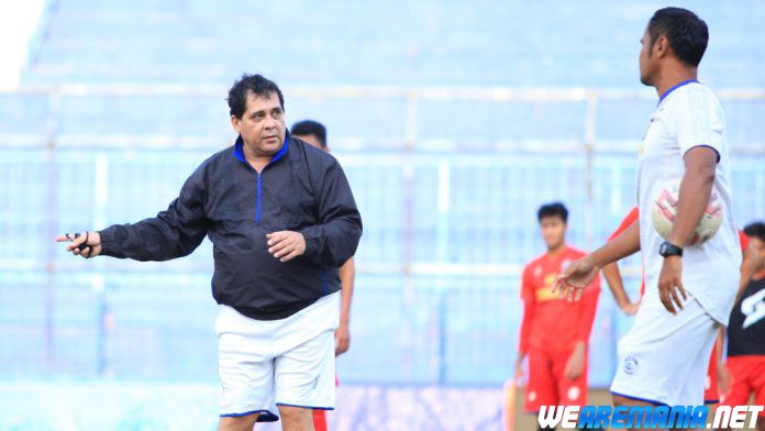 Dua Minggu di Arema, Carlos Oliveira Curhat